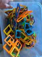 Bak vol met bouw magneten , met wielen en alle vormen, Kinderen en Baby's, Speelgoed | Bouwstenen, Ophalen of Verzenden, Zo goed als nieuw