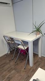 Ikea bartafel met 2 hoge stoelen, Huis en Inrichting, Ophalen, Zo goed als nieuw