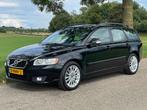 TOP! Volvo V50 2.0 Flexifuel 2011 Zwart - APK NIEUW 08/2026!, Zwart, Stationwagon, Particulier, 1279 kg