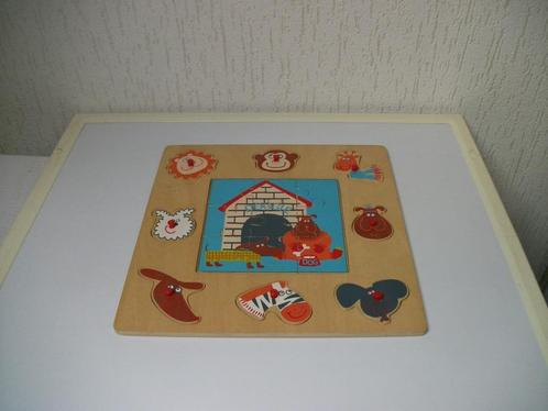 Puzzel met hondenhok 17 delig, Kinderen en Baby's, Speelgoed | Houten speelgoed, Gebruikt, Overige typen, Ophalen of Verzenden