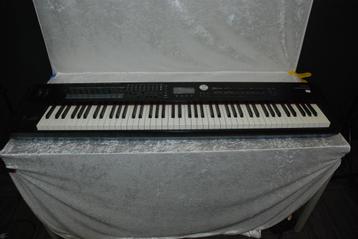 Roland RD2000 stage  piano   <25251313> beschikbaar voor biedingen