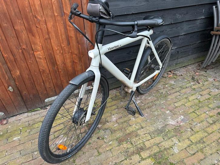 VanMoof S2 wit, Fietsen en Brommers, Elektrische fietsen, Gebruikt, Vanmoof, 55 tot 59 cm, 30 tot 50 km per accu, Ophalen