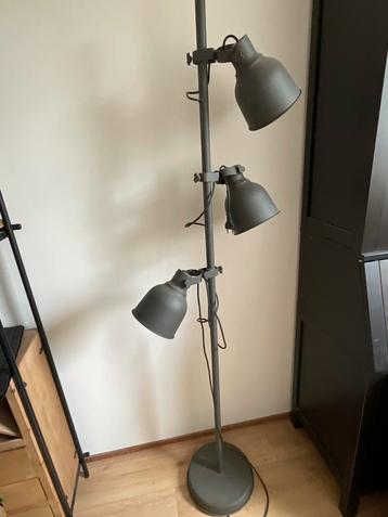 IKEA Schemerlamp met 3 Spots beschikbaar voor biedingen