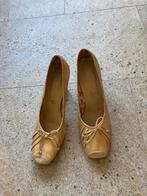 Gouden pumps paoli ferri mt 41, Kleding | Dames, Schoenen, Ophalen of Verzenden, Zo goed als nieuw, Overige kleuren