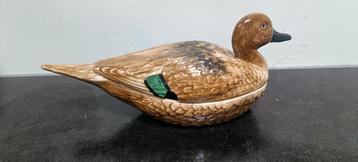 aardewerken antieke sauskom eend met lepel beschikbaar voor biedingen