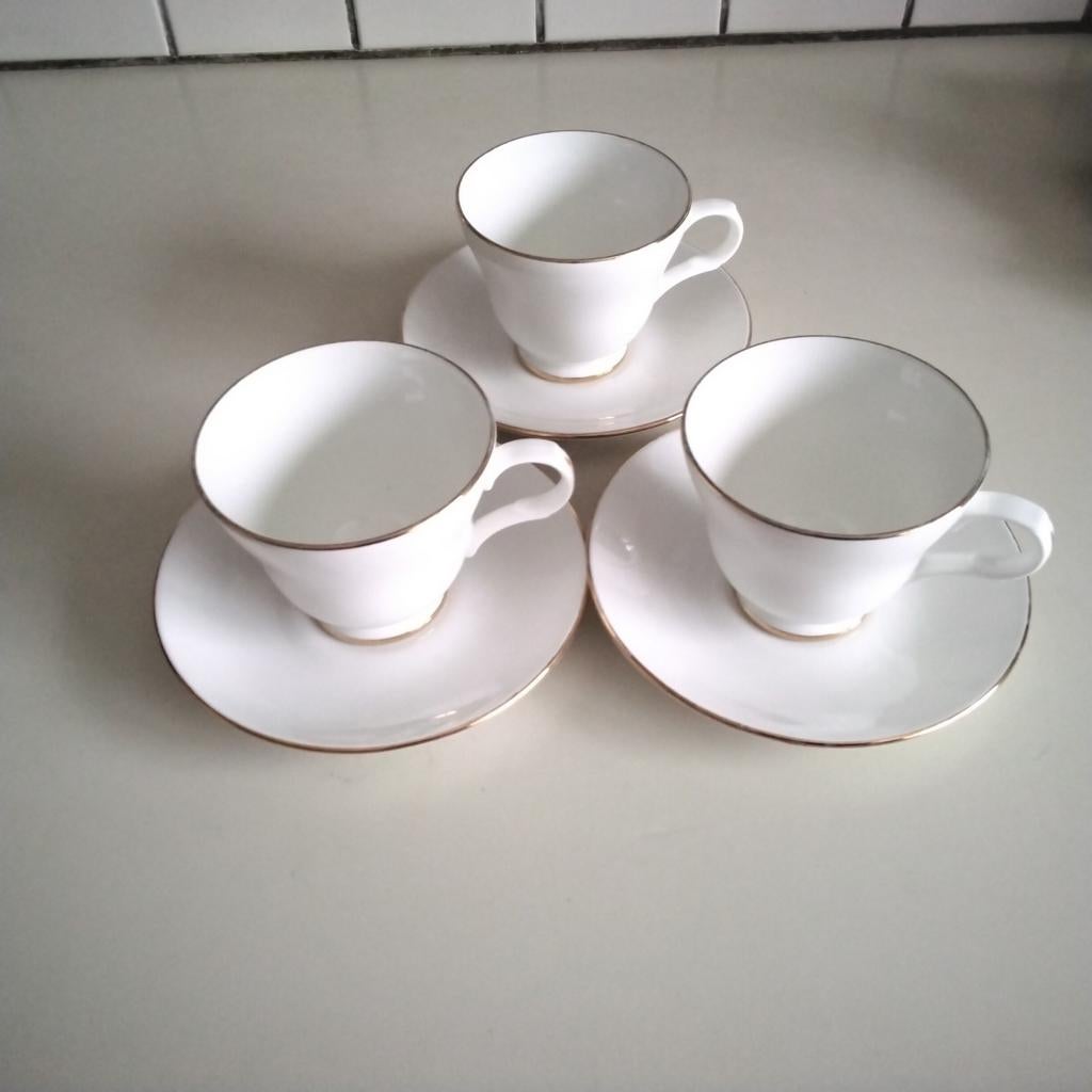 3 engelse crown trent witte kop en schotels, Huis en Inrichting, Keuken | Servies, Ophalen of Verzenden