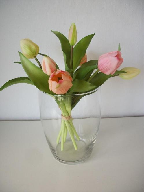Vaas met Kunstbloemen Tulpen Rose - 34 cm hoog - zgan, Huis en Inrichting, Woonaccessoires | Kunstplanten en Kunstbloemen, Zo goed als nieuw
