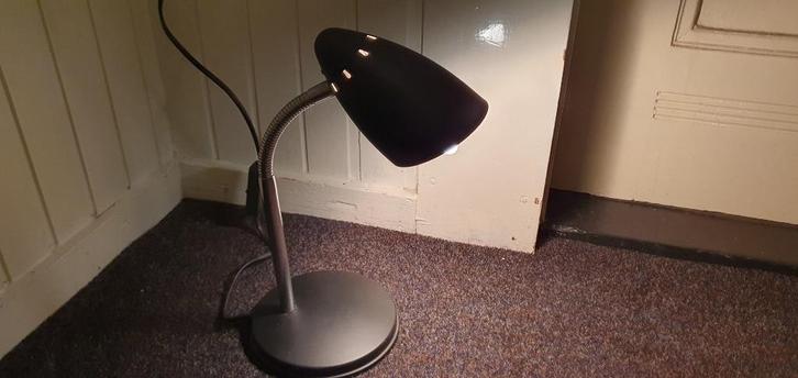 te koop zwarte tafellamp met veer 30 cm hoog, Huis en Inrichting, Lampen | Tafellampen, Nieuw, Minder dan 50 cm, Metaal, Ophalen of Verzenden