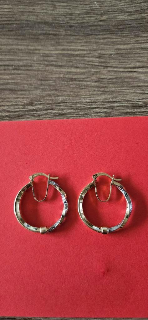 Gouden oorbellen 14 karaat met keurmerken 3.5 gram, Sieraden, Tassen en Uiterlijk, Oorbellen, Zo goed als nieuw, Hangers, Goud