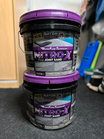 NIEUW! Gator Nitro-X fijn voegzand platina 12,5 kg beschikbaar voor biedingen