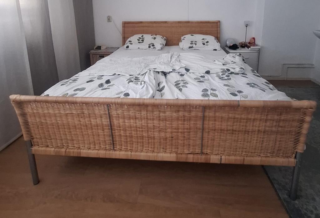 Bed 160x200 met electrisch verstelbare lattenbodem, Huis en Inrichting, Slaapkamer | Bedden, Ophalen, Tweepersoons, 200 cm, 160 cm