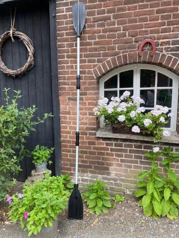 Kajak Peddel beschikbaar voor biedingen