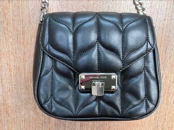 Michael Kors zwart leren crossbody tasje beschikbaar voor biedingen
