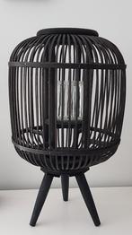 Groot Windlicht op pootjes 50 cm., Huis en Inrichting, Woonaccessoires | Kandelaars en Kaarsen, 50 tot 75 cm, Zwart, Ophalen of Verzenden
