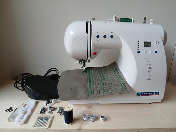 Lewenstein Naaimachine Digitronic  - Perfect voor Beginners!, Hobby en Vrije tijd, Naaimachines en Toebehoren, Zo goed als nieuw