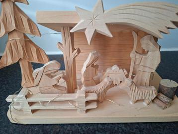 Kerststal blank hout beschikbaar voor biedingen