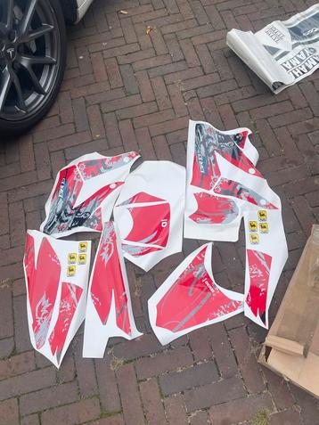 Derbi DRD Racing Stickerset beschikbaar voor biedingen