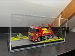 Stolp/vitrine met diorama trekker 25cm, Hobby en Vrije tijd, Modelauto's | 1:50, Nieuw, Overige merken, Overige typen, Ophalen of Verzenden