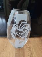 Vintage glazen vaas met roosmotief Cristal d'Arques Paris, Ophalen of Verzenden, Zo goed als nieuw, Overige typen