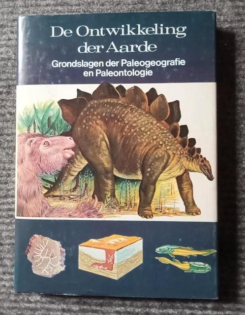 Boek over het ontstaan van het leven op aarde, Boeken, Natuur, Zo goed als nieuw, Natuur algemeen, Ophalen of Verzenden