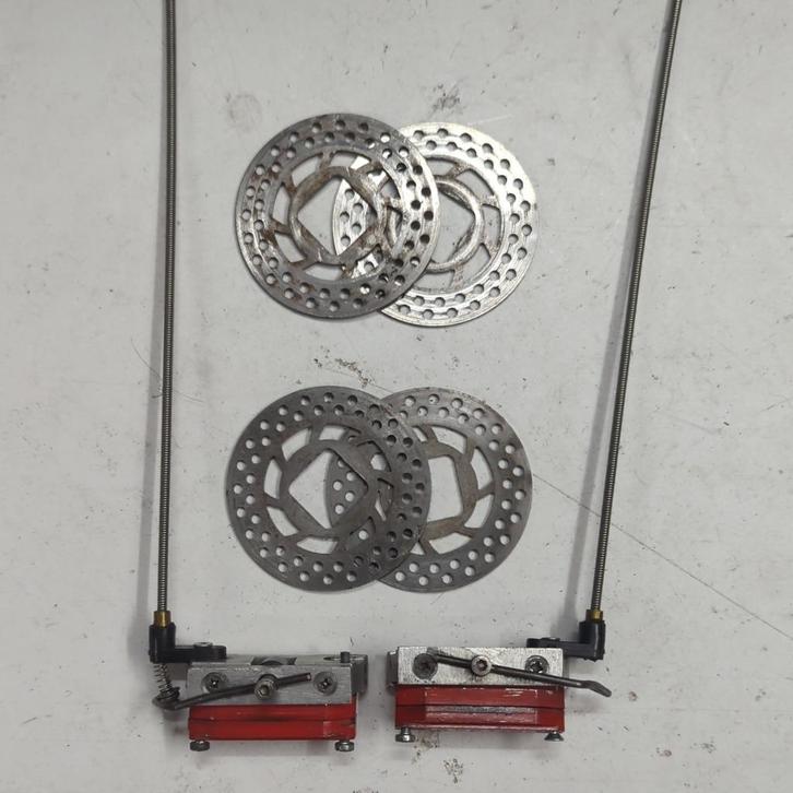 FG / Carson mechanische remklauwen + schijven (Onroad, Baja), Hobby en Vrije tijd, Modelbouw | Radiografisch | Auto's, Gebruikt