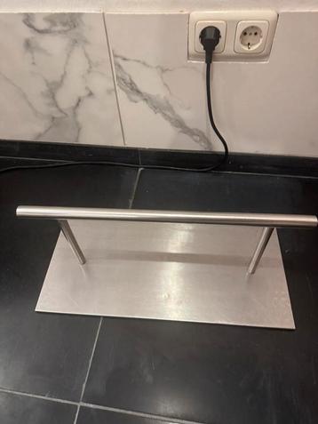 Voetsteun kapper beschikbaar voor biedingen