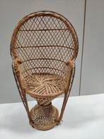 Vintage rieten poppenstoel pauwenstoel, Ophalen of Verzenden, Zo goed als nieuw, Overige typen