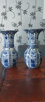 2 Delfts Blauwe Vazen - Beschadigd, Ophalen of Verzenden