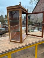 Antiek vitrine hangkastje met twee glazen schappen, Antiek en Kunst, Antiek | Meubels | Kasten, Ophalen