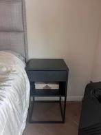 Zwarte nachtkastje met la 2 stuks, Minder dan 45 cm, Ophalen of Verzenden, Zo goed als nieuw, Minder dan 55 cm