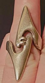 Bijzondere, modernistische, langwerpige 925 zilveren ring, Gebruikt, Overige voorstellingen, Verzenden, Zilver