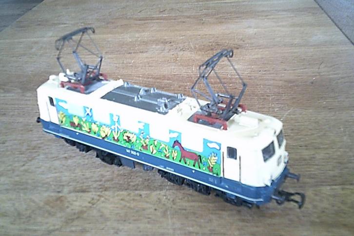 Marklin HO E-locomotief beige/türkis met prints, Hobby en Vrije tijd, Modeltreinen | H0, Gebruikt, Locomotief, Wisselstroom, Märklin