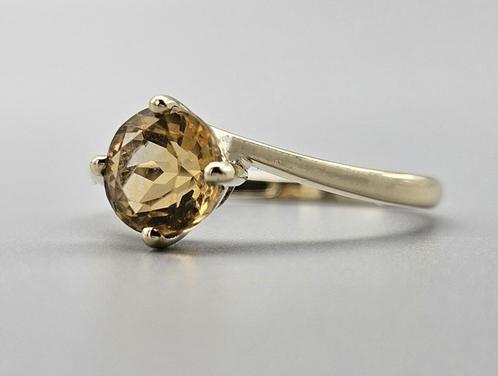Gouden vintage ring met edelsteen citrien. 2024/193., Sieraden, Tassen en Uiterlijk, Ringen, Zo goed als nieuw, Dame, 19 tot 20