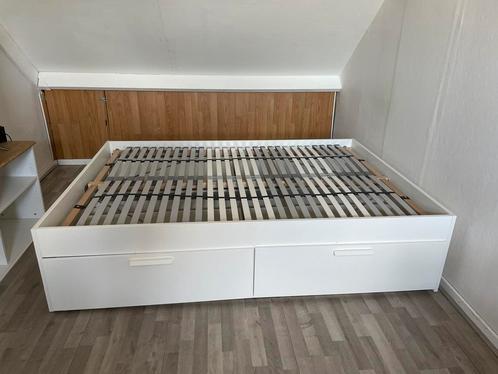 BRIMNES ikea bed wit 2-persoons 140x200, Huis en Inrichting, Slaapkamer | Bedden, Gebruikt, Tweepersoons, 140 cm, 200 cm, Hout