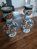 2 Vazen Delft Polychroom Holland, Antiek en Kunst, Antiek | Vazen, Ophalen of Verzenden