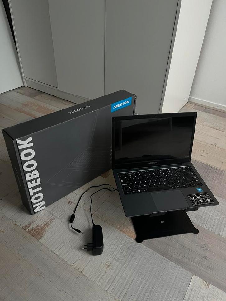 Laptop - Notebook, Medion Akoya ( Zo goed als Nieuw ), Computers en Software, Windows Laptops, Zo goed als nieuw, 14 inch, 2 tot 3 Ghz