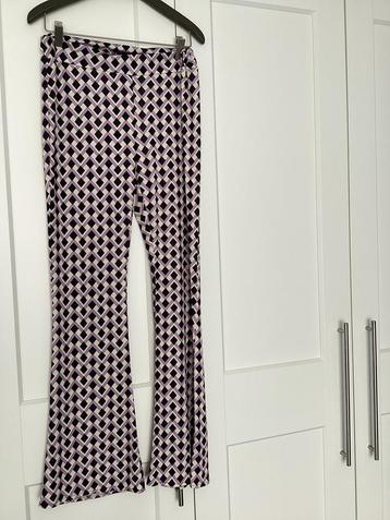 Leuke flared broek van Pescara maat L beschikbaar voor biedingen