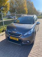 Peugeot 2008 1.2  2016 Grijs nieuwe APK 8/11/2026!!, Voorwielaandrijving, Zwart, 1199 cc, Leder en Stof