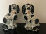 Antieke Staffordshire Honden , hoerenhondjes- Set van Twee, Antiek en Kunst, Antiek | Keramiek en Aardewerk, Ophalen