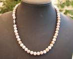 ketting van jade naturel met zilverkleurig magnetisch slotje, Ophalen of Verzenden, Nieuw, Steen of Mineraal