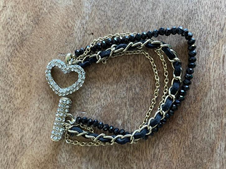 Mooie armband 4 laagjes en grote glim sluiting kleine pols, Sieraden, Tassen en Uiterlijk, Armbanden, Zo goed als nieuw, Overige materialen