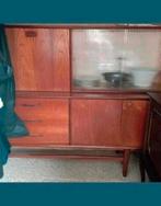 Vintage retro teak dressoir uit 1962
De kast staat niet hele, Antiek en Kunst, Ophalen