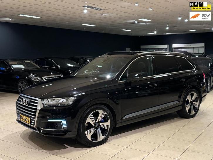 Audi Q7 3.0 TDI e-tron Quattro S-Line|Pano|Trekhaak|NL-AUTO|, Auto's, Audi, Bedrijf, Te koop, Q7, 360° camera, 4x4, ABS, Achteruitrijcamera