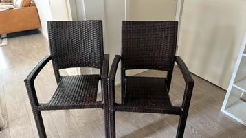 Tuinstoelen beschikbaar voor biedingen