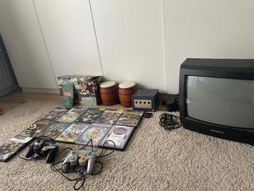 Nintendo GameCube + 11 games + CRT TV (GAMECUBE UNTESTED) beschikbaar voor biedingen