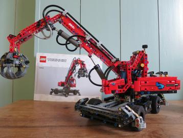 LEGO Technic 42144 beschikbaar voor biedingen