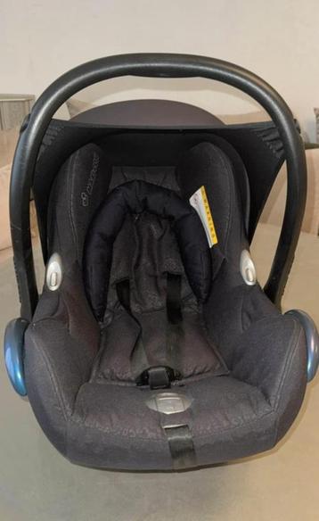 Maxi cosi beschikbaar voor biedingen