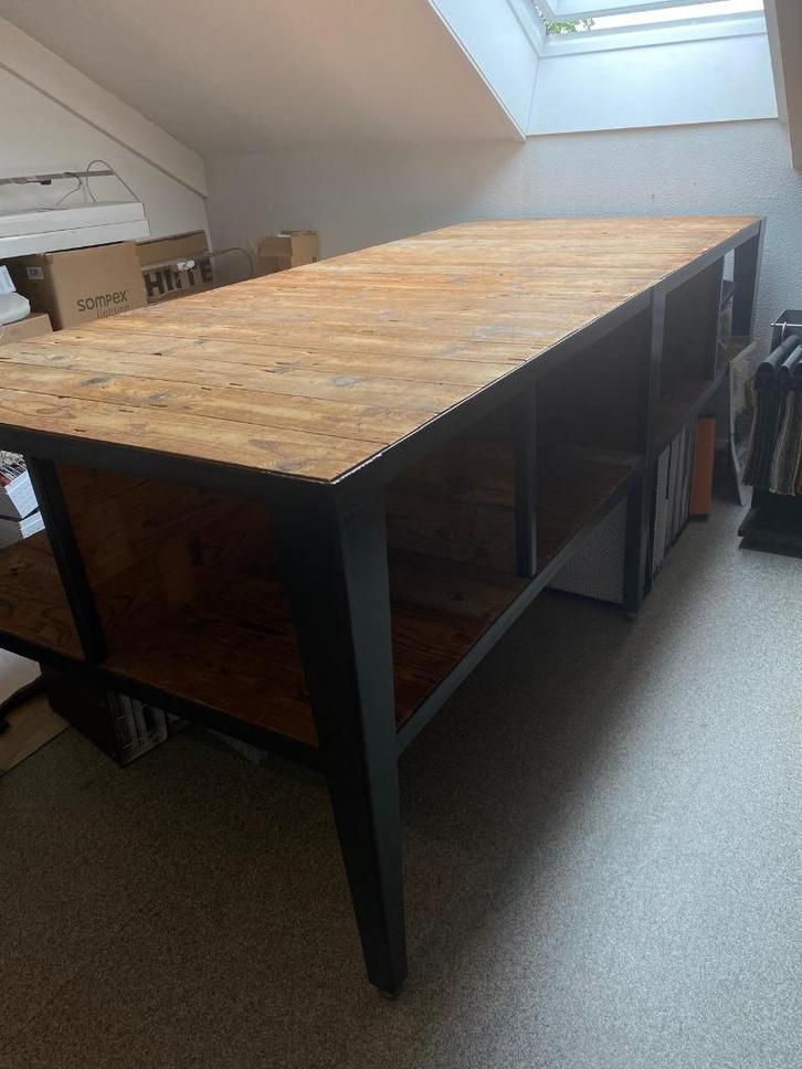 Presentatietafel Tafel met 8 mooie vakken / winkelinrichting, Huis en Inrichting, Tafels | Eettafels, Zo goed als nieuw, 100 tot 150 cm
