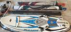 Naish surf plank surf set windsurfen set 2 zeilen 140 ltr, Watersport en Boten, Windsurfen, Ophalen, Zo goed als nieuw, Complete set