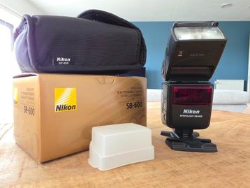 Nikon Speedlight SB-600 beschikbaar voor biedingen